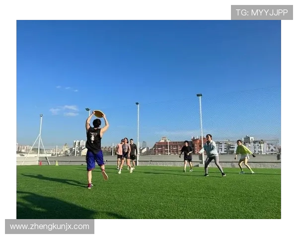 上海飞盘队在攀岩联赛中以56分稳居积分榜首位